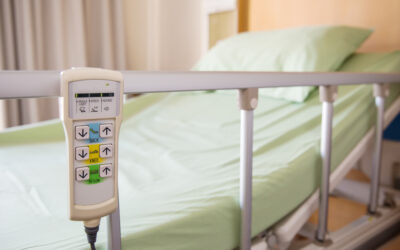 Electric vs Manual Hospital Beds: Which Should You Choose?